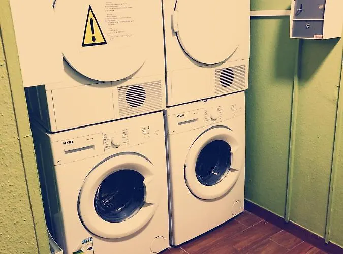 Sezer B&a Ug Hotel Berlin